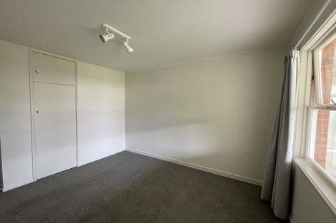 Photo of property in 2/2a Ascot Avenue, Narrow Neck, Auckland, 0624