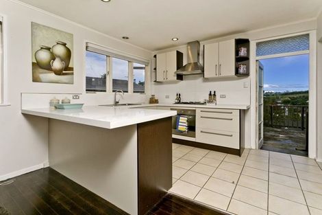 Photo of property in 51 Sycamore Drive, Sunnynook, Auckland, 0620