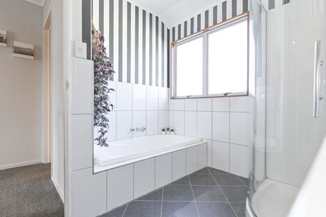 Photo of property in 2/102 Southampton Street West, Hastings, 4122