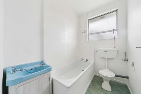 Photo of property in 2/4 Rodney Street, Waiwhetu, Lower Hutt, 5010