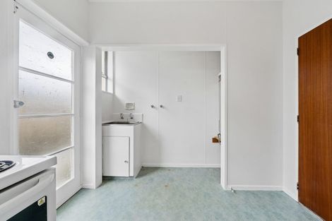 Photo of property in 2/4 Rodney Street, Waiwhetu, Lower Hutt, 5010