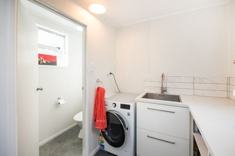 Photo of property in 43 Shortt Street, Foxton Beach, Foxton, 4815