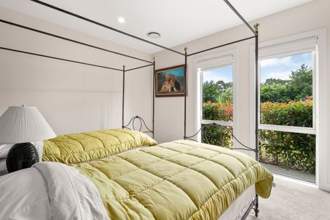 Photo of property in 98 Oxford Street, Martinborough, 5711