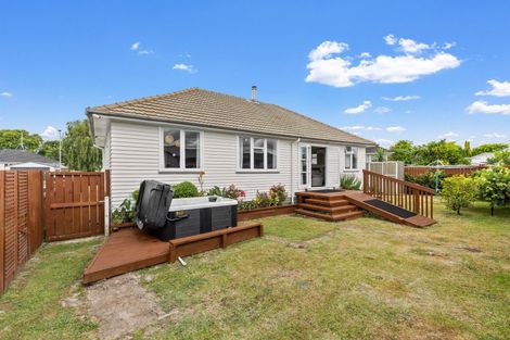 Photo of property in 8 Le Quesne Place, Fairfield, Hamilton, 3214