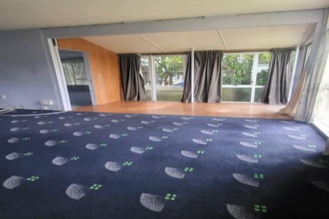 Photo of property in 12 Brains Road, Kelston, Auckland, 0602