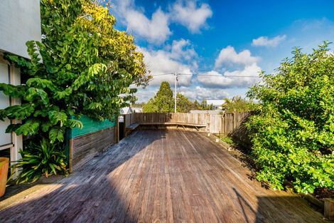 Photo of property in 5 Balmain Road, Birkenhead, Auckland, 0626