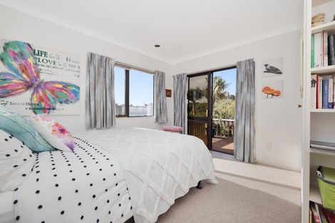 Photo of property in 5 Holmburn Street, Welcome Bay, Tauranga, 3112