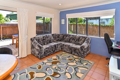 Photo of property in 548a Weymouth Road, Weymouth, Auckland, 2103