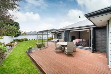 Photo of property in 25 Trump Place, Kelvin Grove, Palmerston North, 4414