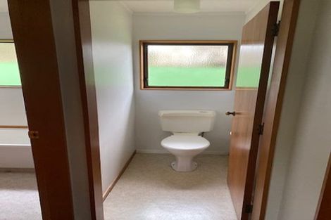 Photo of property in 12b Bracken Road, Newlands, Wellington, 6037