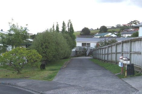 Photo of property in 13 Worthington Place, West Harbour, Auckland, 0618