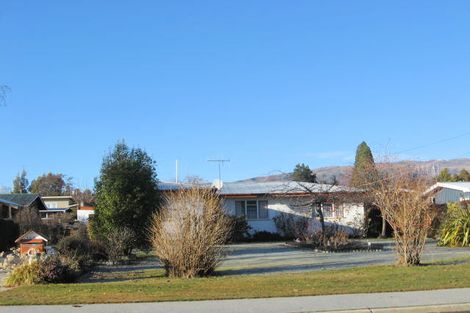 Photo of property in 156 Upton Street, Wanaka, 9305