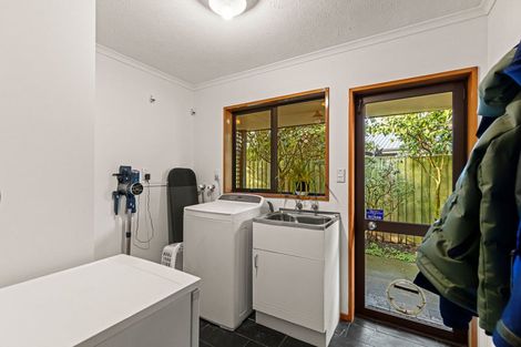 Photo of property in 33 Cherrywood Place, Redwood, Christchurch, 8051