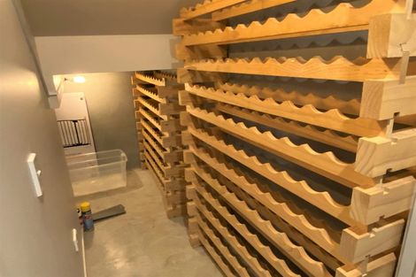 Photo of property in 82 Karamea Street, Whalers Gate, New Plymouth, 4310