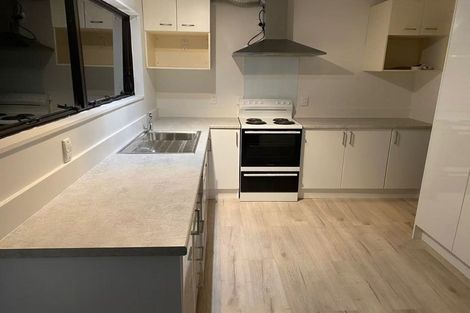 Photo of property in 24b Barberton Terrace, Red Hill, Papakura, 2110