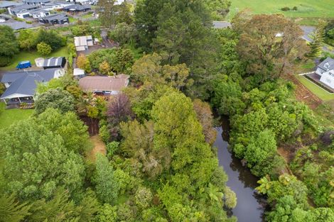 Photo of property in 140 Aokautere Drive, Fitzherbert, Palmerston North, 4410