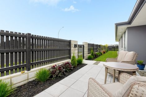 Photo of property in 204 Te Okuroa Drive, Papamoa, 3118