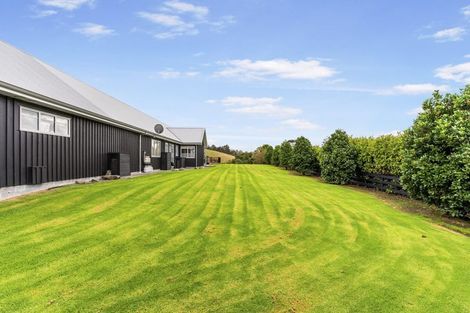 Photo of property in 104 Foster Road, Kumeu, 0891