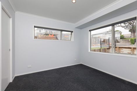 Photo of property in 58a Lorna Street, Lynmouth, New Plymouth, 4310