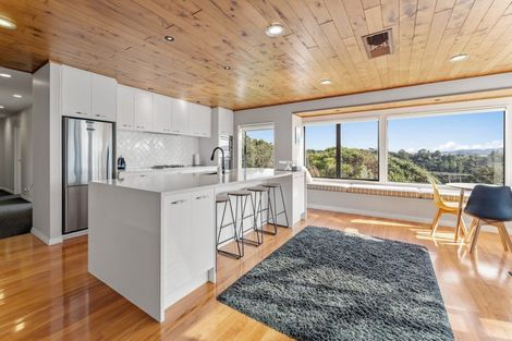 Photo of property in 9 Kotare Place, Sandspit, Warkworth, 0982