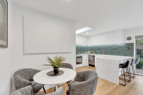 Photo of property in 18d Montgomery Terrace, Hokowhitu, Palmerston North, 4410