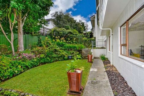 Photo of property in 2/94 John Downs Drive, Browns Bay, Auckland, 0630