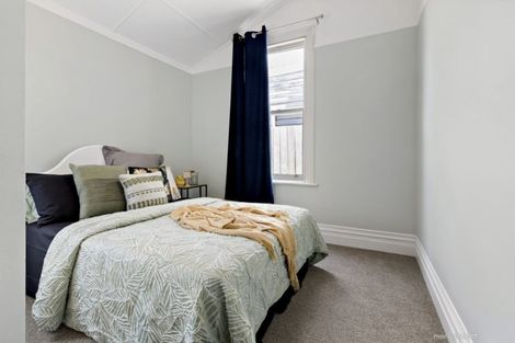 Photo of property in 5 Te Wharepouri Street, Berhampore, Wellington, 6023