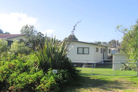 Photo of property in 11 Riverview Road, Cooks Beach, Whitianga, 3591