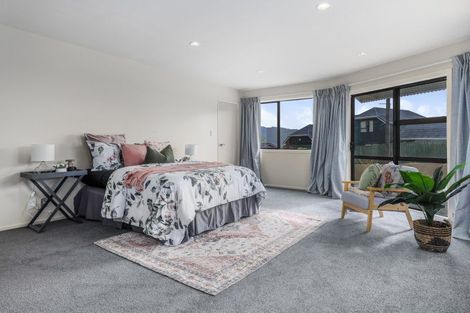 Photo of property in 30 Kinloch Place, Papakowhai, Porirua, 5024