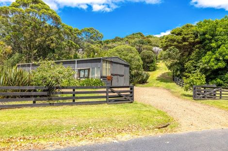 Photo of property in 25 Delamore Drive, Oneroa, Waiheke Island, 1081