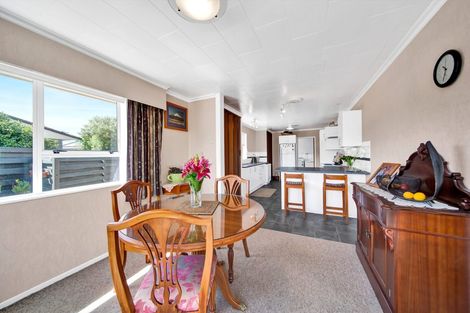 Photo of property in 3 Green Lane, Hawera, 4610