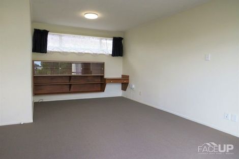 Photo of property in 49 Flanshaw Road, Te Atatu South, Auckland, 0610