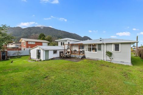 Photo of property in 2 Henton Street, Te Aroha, 3320