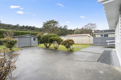 Photo of property in 89b Main Road, Wainuiomata, Lower Hutt, 5014