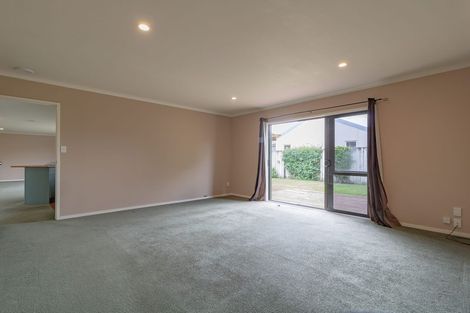 Photo of property in 44 Cranbrook Place, Rototuna North, Hamilton, 3210