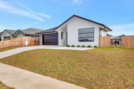 Photo of property in 19 Stevenson Drive, Papamoa, 3118