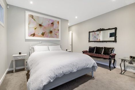 Photo of property in 31 Grand Drive, Orewa, 0931