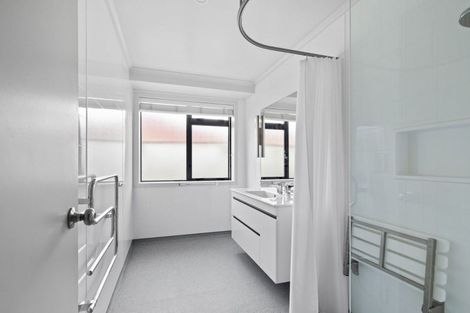 Photo of property in 5 Holcroft Place, Huntington, Hamilton, 3210