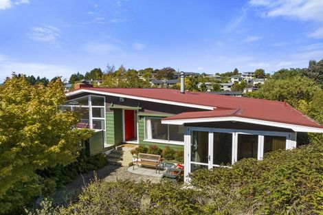 Photo of property in 12 Pioneer Crescent, Helensburgh, Dunedin, 9010