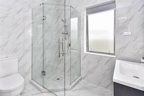 Photo of property in 28 Ancroft Street, Papakura, 2110