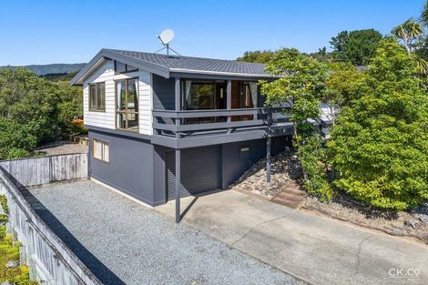 Photo of property in 19 Seymour Grove, Kingsley Heights, Upper Hutt, 5018