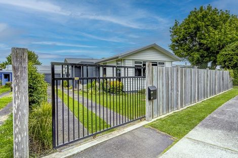 Photo of property in 47 Morrow Avenue, St Andrews, Hamilton, 3200