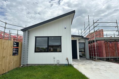 Photo of property in 22 Combat Street, Papakura, 2110