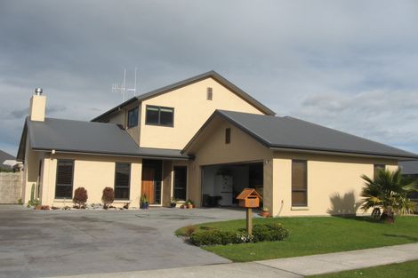 Photo of property in 8 Edenpark Drive, Rototuna North, Hamilton, 3210