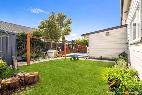 Photo of property in 11 Carow Street, Palmerston North, 4410