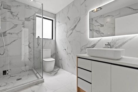 Photo of property in 5a Frontier Lane, Flat Bush, Auckland, 2019