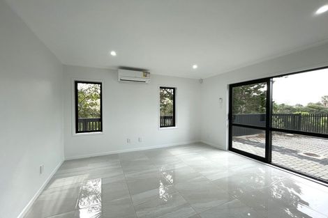 Photo of property in 7/7 Glen Road, Ranui, Auckland, 0612