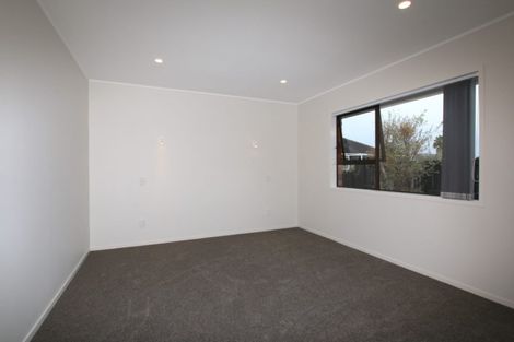Photo of property in 2/11 Taharoto Road, Takapuna, Auckland, 0622