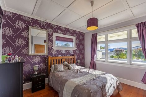 Photo of property in 33 Bowling Road, Greenmeadows, Napier, 4112