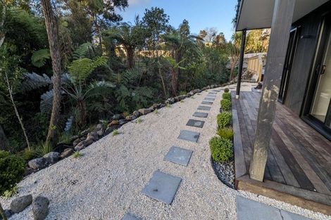 Photo of property in 8 Henry Blyth Lane, Greenhithe, Auckland, 0632